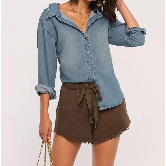 NEW HEARTLOOM lora shirt in blue - Picture 1 of 2